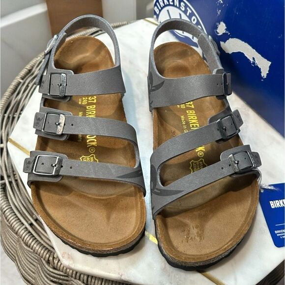 🆕🔥 NWT KIDS BIRKENSTOCK SANDALS Dark Skull Gray Regular Fit  Size 37 US 4 - Picture 9 of 16